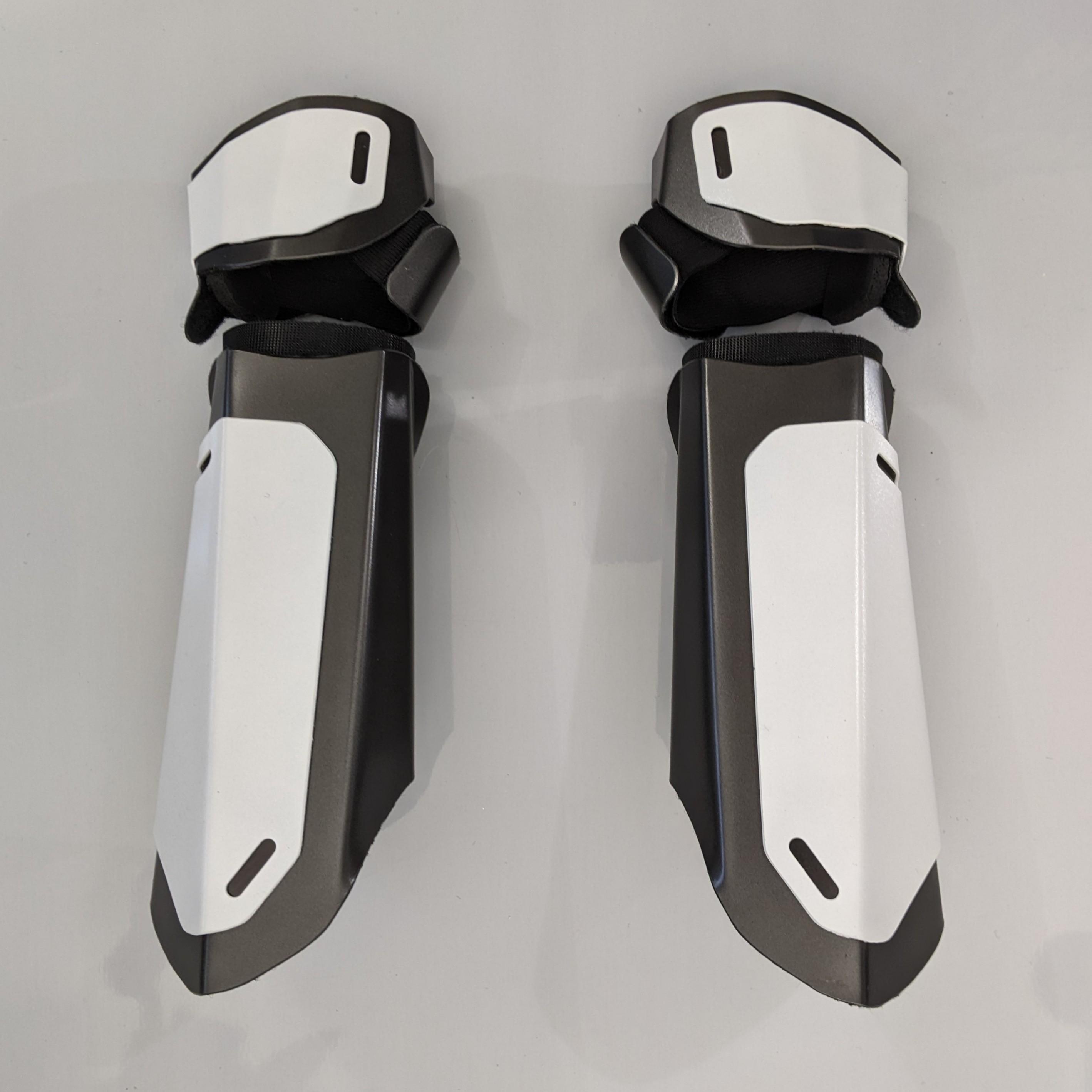 V3.5 Metal Gauntlets - Martial Arts Grade